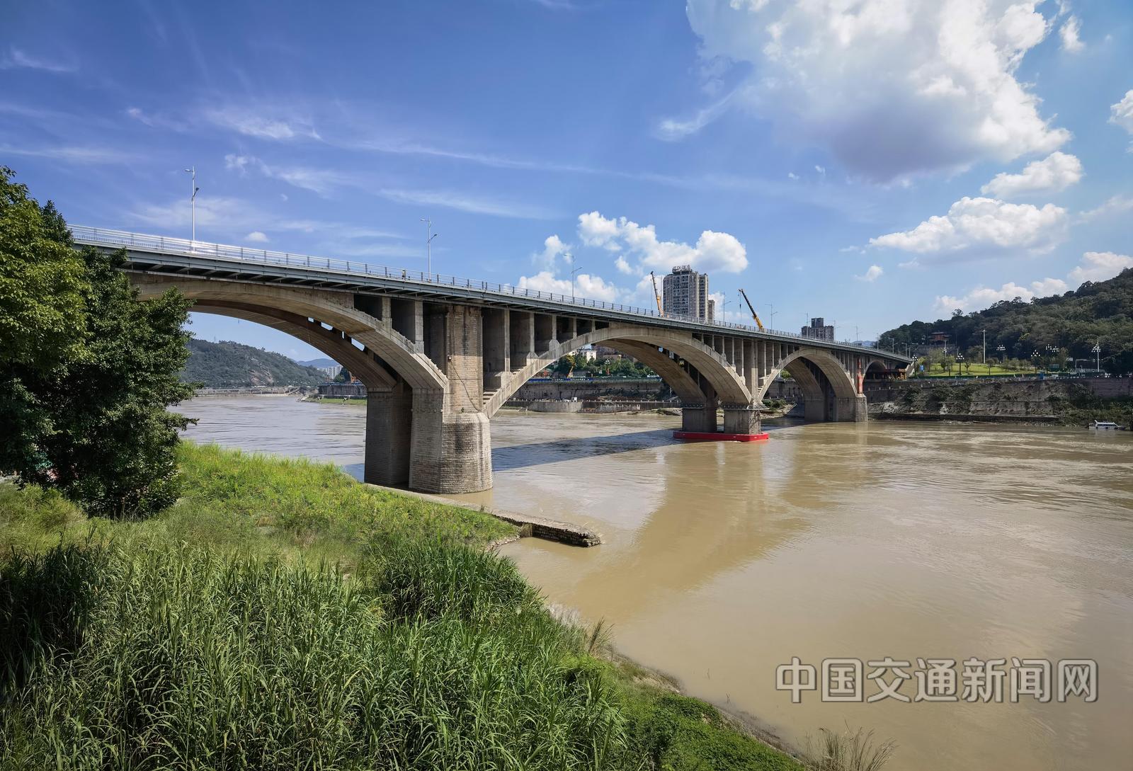 匠心筑桥，誉满国际 宜宾岷江大桥加固改造工程荣膺国际桥梁大会奖项